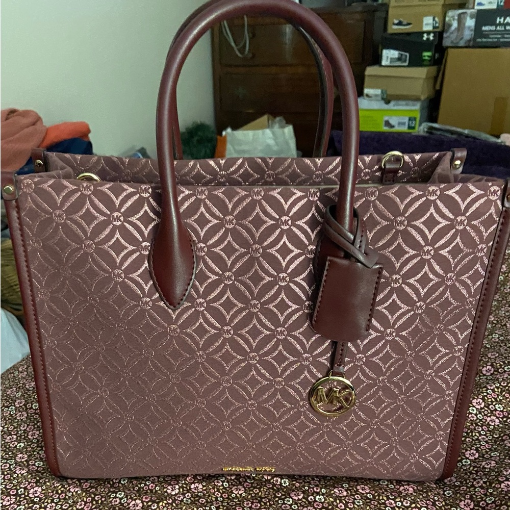 Michael Kors Mirella medium Metallic Logo Tote & matching Jet Set large Wallet.